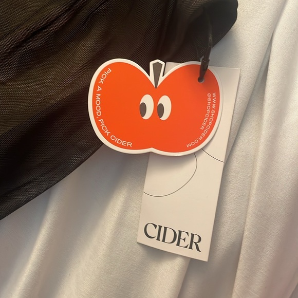 Mesh Asymmetrical Neck Crop Top - Picture 2 of 5